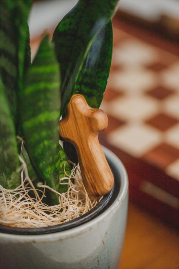 3" Olive Wood Hand Cross - Image 3